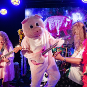 Concert Rose: Les Cochons dans l'Espace
